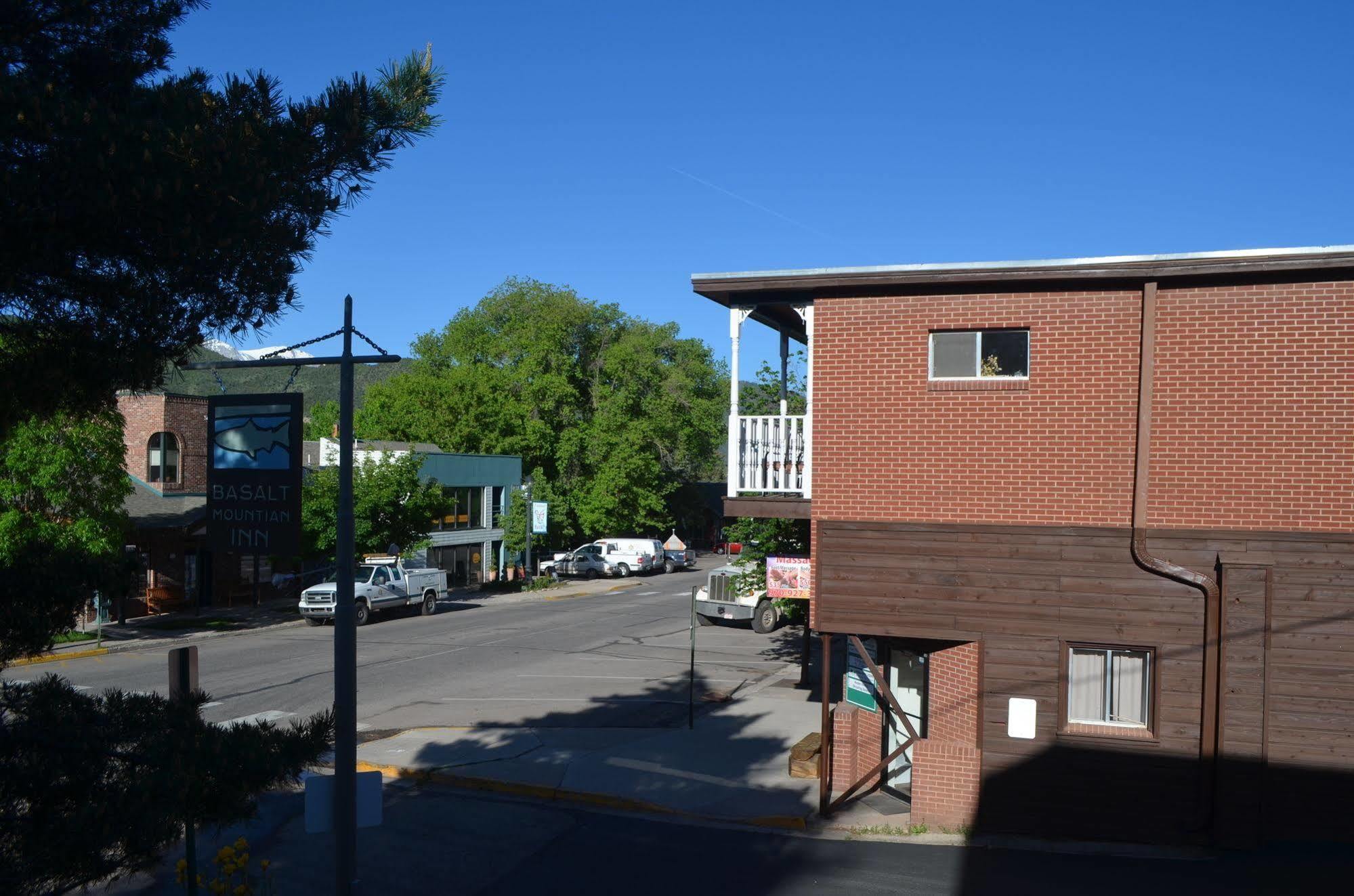 Basalt Mountain Inn מראה חיצוני תמונה